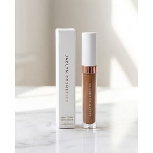 Jaclyn Cosmetics Perfecting Concealer Rich Red‎ 6.7ml 0.23oz NIB